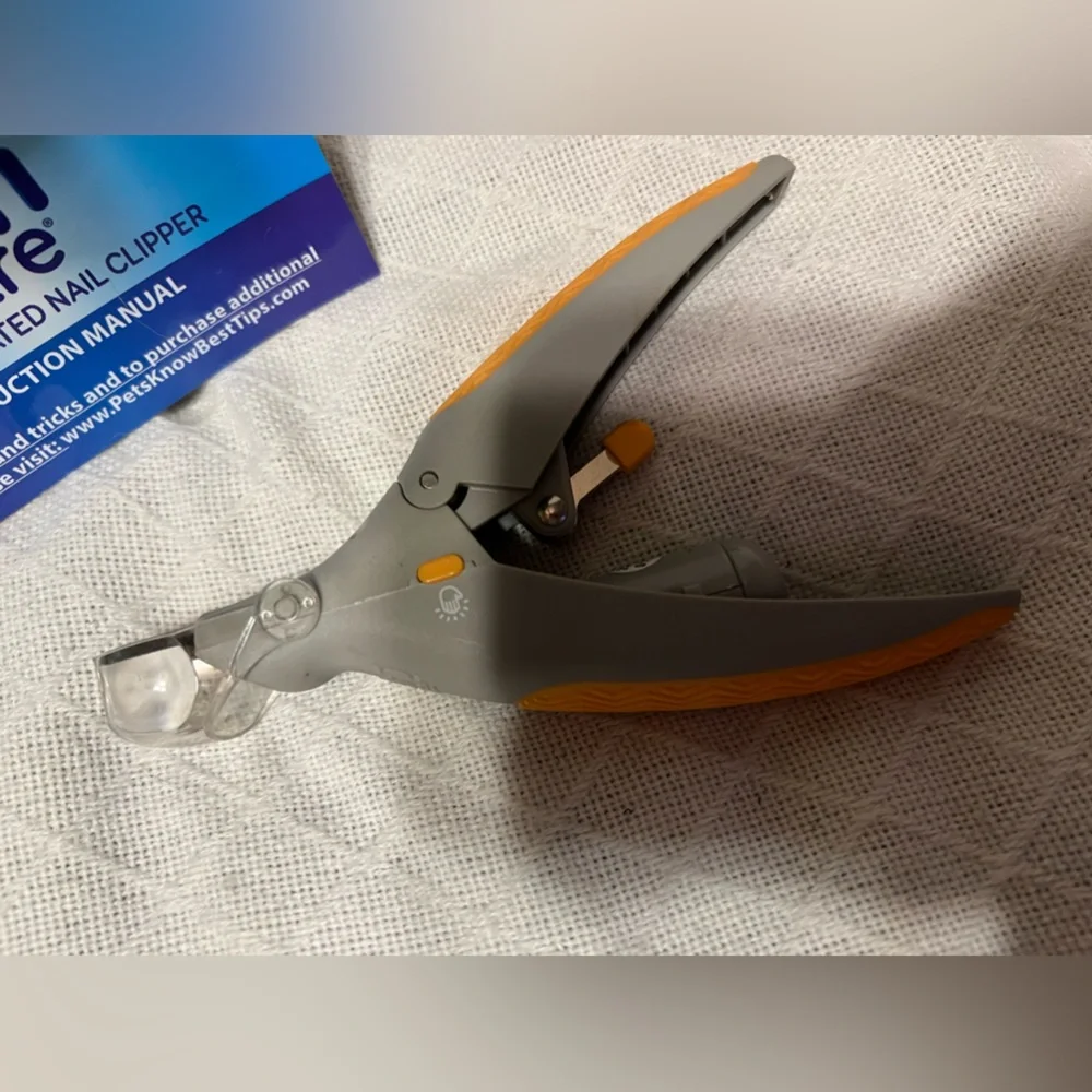 Pet nail clippers